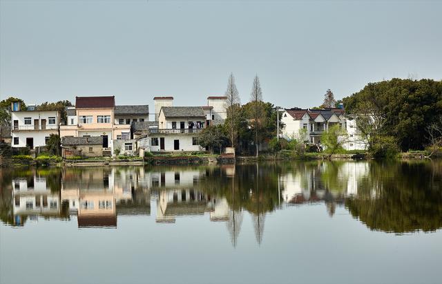 事实:农民朋友需注意：2022年起农村有3类人不能自建房屋(4)