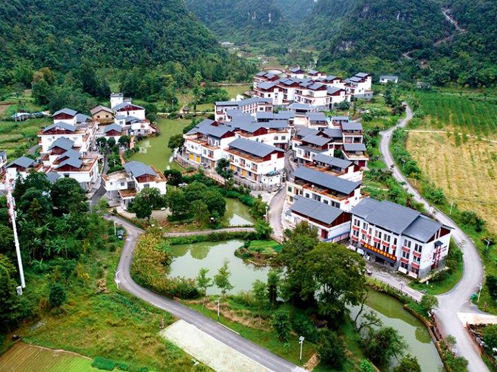 乡村体验式旅游1000字_乡村农业和旅游结合_乡村旅游