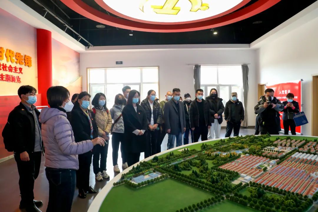 共享BBD | 感悟沧桑巨变，深化党建引领——半壁店村组织参观韩村河新农村建设成果(图5)