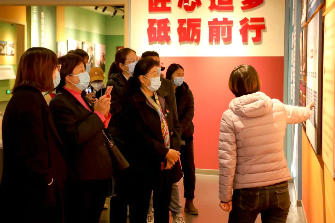 共享BBD | 感悟沧桑巨变，深化党建引领——半壁店村组织参观韩村河新农村建设成果(图7)