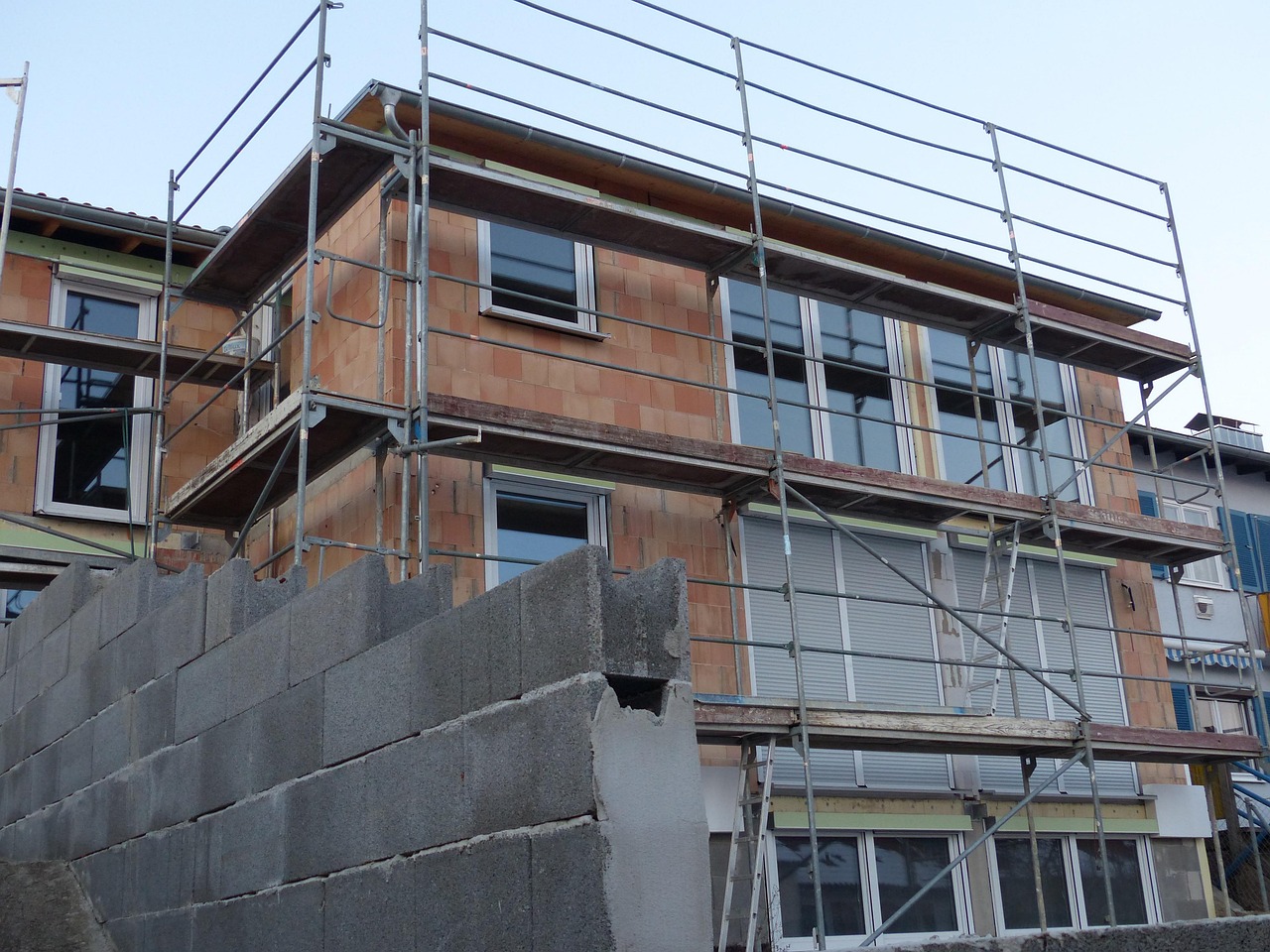 数字乡村建设：网络基建如何突破农村信息化瓶颈？